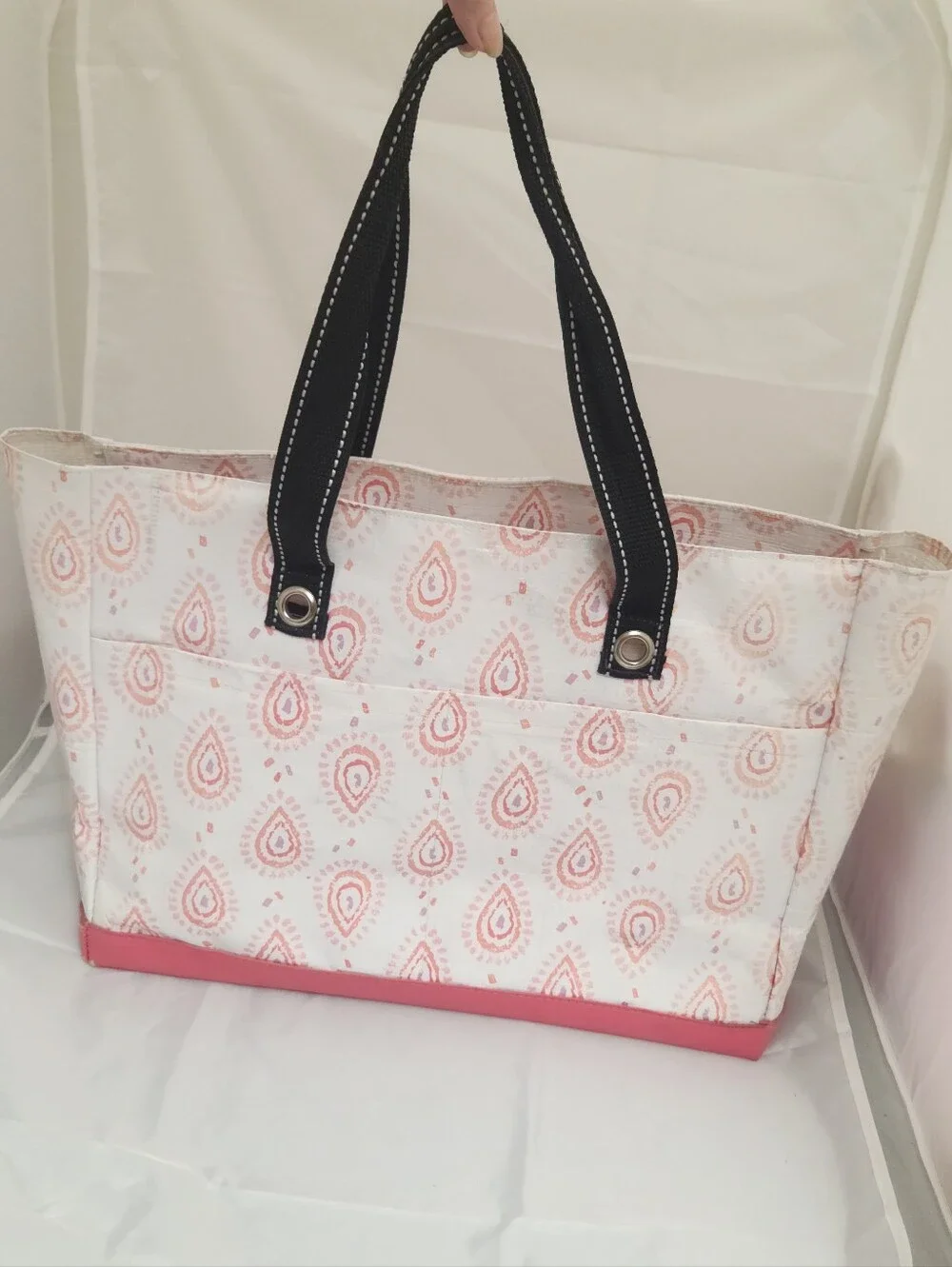 Scout Pink Paisley Print Organizer Tote with Black Handles Zip Top - Picture 6 of 6